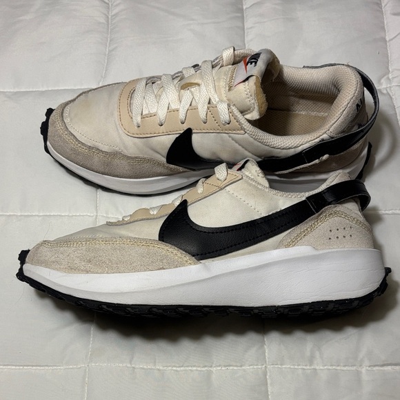 Nike Waffle Debut - Picture 3 of 9